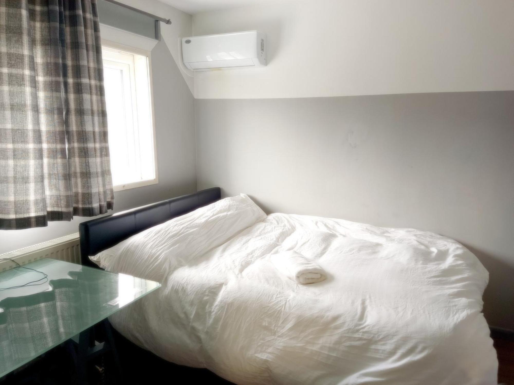 Gasthof Luxurious En-suite Soft Water Air Conditioning Tv Etherium *